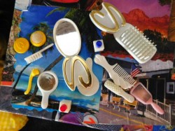 SINDY VANITY ITEMS A1